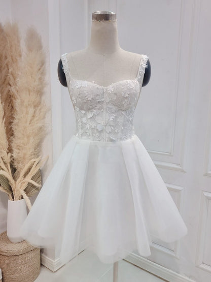 Elegant A-Line Sweetheart Wedding Dress With Lace