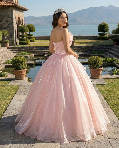 Elegant Shiny Pink Organza Strapless Quinceanera Dresses