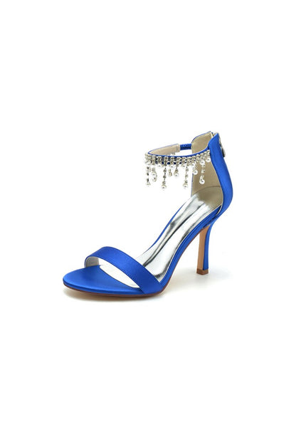 Glamorous White Leather High Heels with Silver Chain Accent