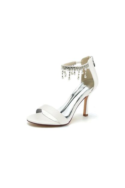 Glamorous White Leather High Heels with Silver Chain Accent
