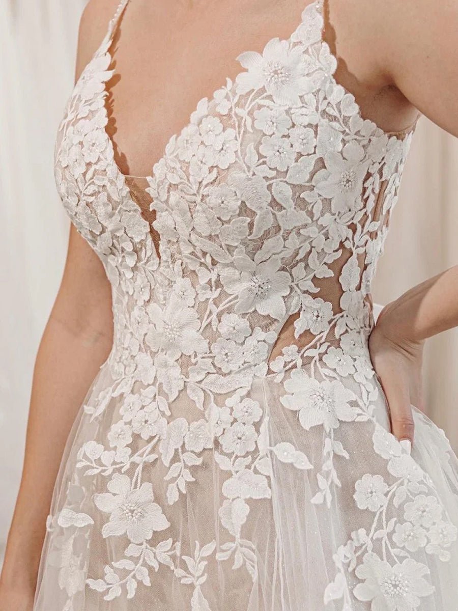 Glitter Ivory A-Line Spaghetti Straps Long Wedding Dress with Appliques