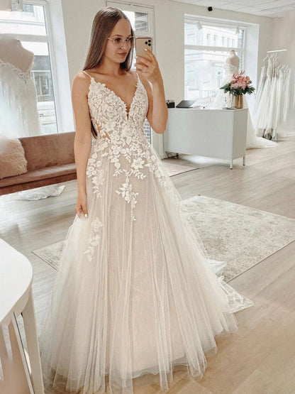 Glitter Ivory A-Line Spaghetti Straps Long Wedding Dress with Appliques