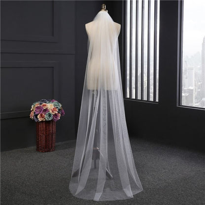 Elegant One-Layer Veil with Comb